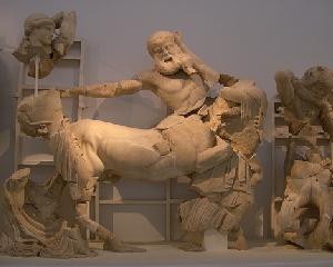 кража в греческом музее античных Олимпиад и отставка министра
